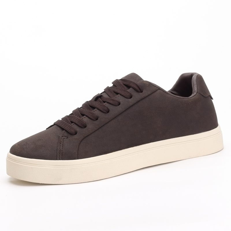 Jules men’s minimalist matte low-top sneakers in a clean, streamlined design